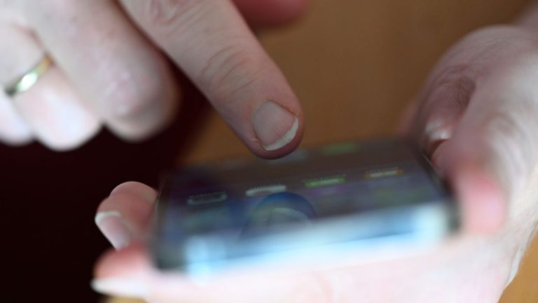 Emojis statt Anrufe: Das Smartphone wird immer weniger als Telefon genutzt