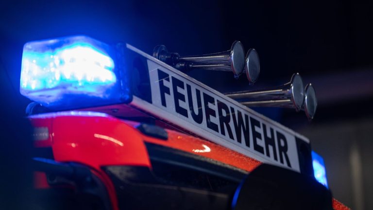 Bodenseekreis: Zwei Verletzte und halbe Million Euro Schaden nach Hausbrand