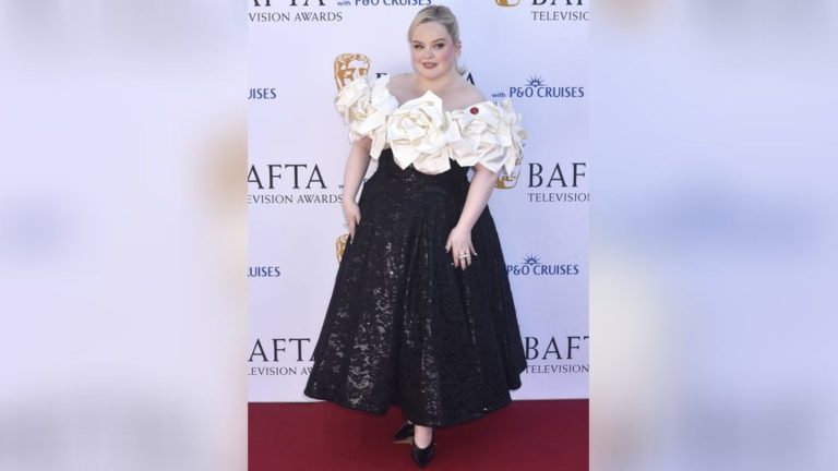 Nicola Coughlan bei BAFTA TV Awards: "Bridgerton"-Star zieht alle Blicke auf sich