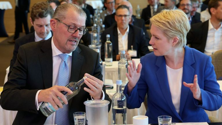 "Realitätssinn und Vorrang": Arbeitgeber fordern Entlastung für die Wirtschaft