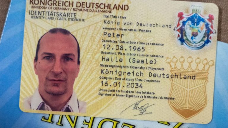 Razzia in sieben Bundesländern: Dobrindt verbietet "Königreich Deutschland"