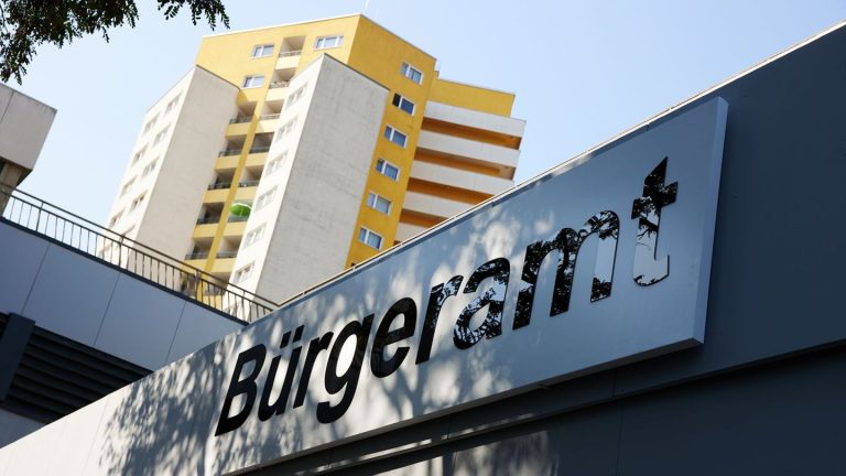 Verwaltung: Ohne Termin neuen Ausweis beantragen