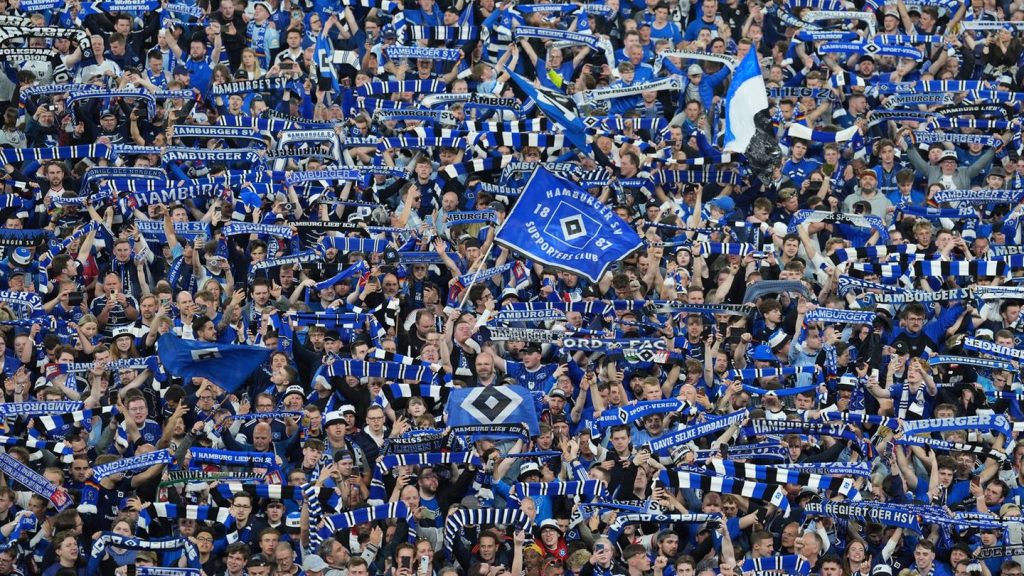 2. Fußball-Bundesliga: HSV feiert Aufstieg mit Rathausempfang und Truck-Umzug