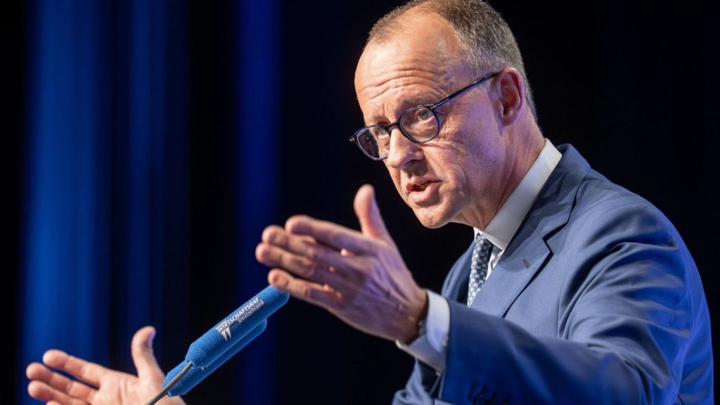 Regierungserklärung: Merz verlangt "gewaltige Kraftanstrengung"