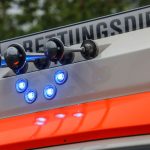 Kreis Gütersloh: Mann prallt mit Rad gegen Pferdeanhänger - in Lebensgefahr