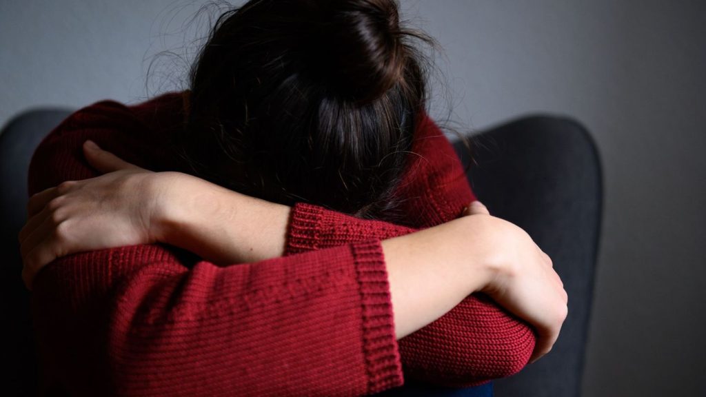 Beratungsstelle "Sekten-Info": Bilanz der Sekten-Info: Exorzismus und Verschwörungsglauben