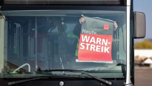 Tarifkonflikt: Verdi ruft zu zweitägigen Warnstreiks im Nahverkehr auf