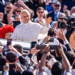 Amtseinführung in Rom: Papst mahnt zu Einigkeit und rügt Kapitalismus und Krieg