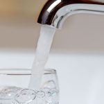 Versorgungssicherheit: Umfrage: Trinkwasserangebot trotz Trockenheit gesichert