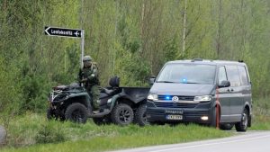 Fünf Tote nach Zusammenstoß und Absturz zweier Hubschrauber in Finnland