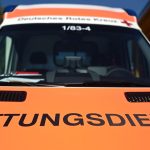 Rettungseinsatz: Arbeiter unter hohen Müllsäcken verschüttet - verletzt