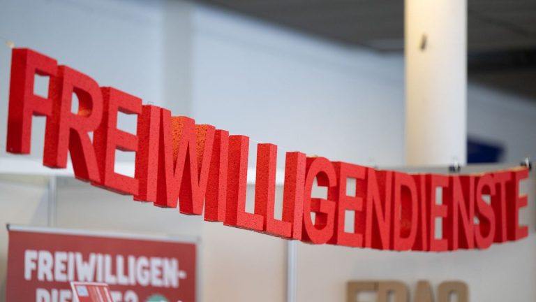 Schülerengagement: Mehr als 5.600 Schüler zum Freiwilligentag erwartet