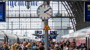 Mehr Kapazität: Zwei Züge pro Bahnsteig am Hauptbahnhof Frankfurt