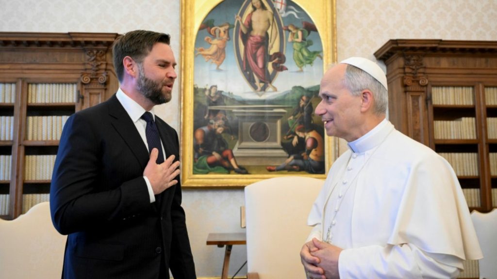 Trump lädt Papst Leo XIV. ins Weiße Haus ein