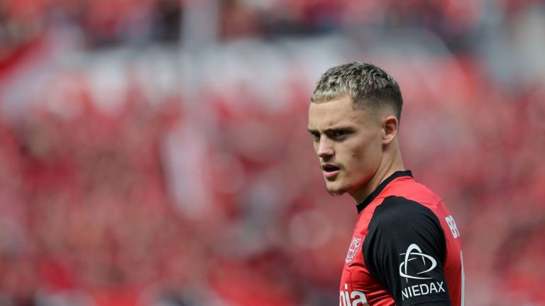 Fußball-Transfer: Medien: Manchester City zieht sich aus Wirtz-Poker zurück