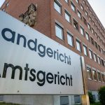 Prozess: Autoteile im Millionenwert gestohlen - Männer verurteilt