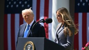 Trump unterzeichnet Gesetz gegen "Racheporno"-Bilder