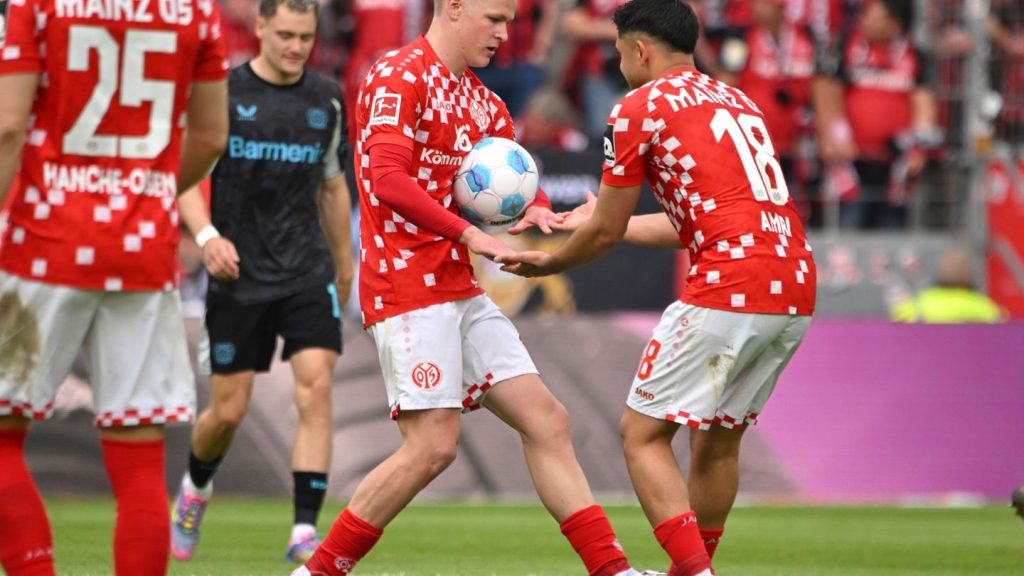 Fußball-Bundesliga: Amiri und Burkardt bald weg? Mainz hat "0,0 Druck"