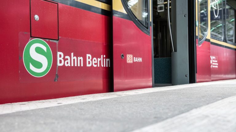 Reparaturarbeiten: Verspätungen und Ausfälle auf Berliner S-Bahn-Linien