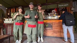 "Cong Caphe": Kellner in Militärkluft: Vietnams kultigste Kaffeehauskette