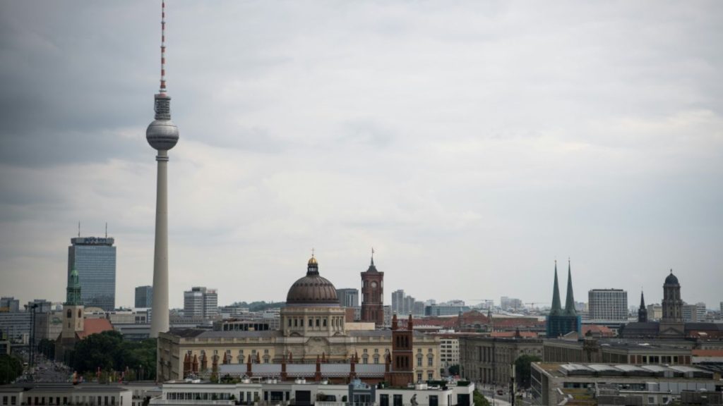 Parteilose Politikerin Wedl-Wilson als Kultursenatorin in Berlin vereidigt