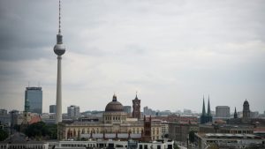 Parteilose Politikerin Wedl-Wilson als Kultursenatorin in Berlin vereidigt