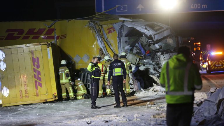 Sperrung: A2 Richtung Dortmund nach Lkw-Unfall gesperrt