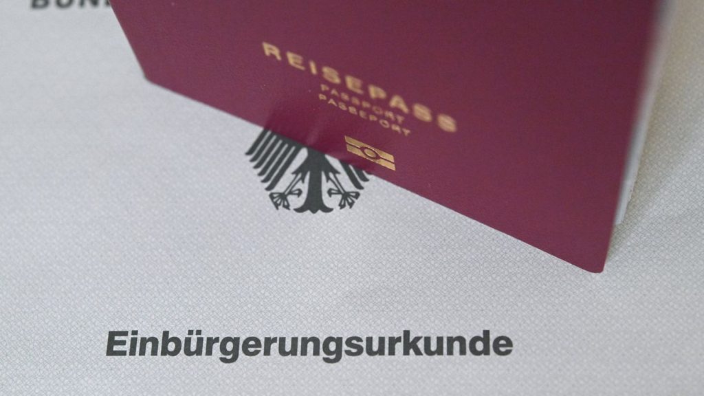 Statistik: Zahl der Einbürgerungen auf Höchststand