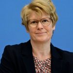 Wirtschaftsweise Grimm warnt vor jeglicher Anhebung des Mindestlohns 2026