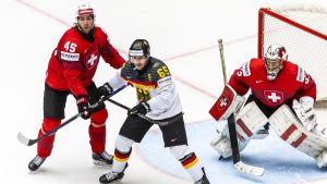 Eishockey-WM: Eishockey-Nationalspieler Michaelis mit Kieferbruch