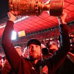 VfB-Partynacht nach Pokalsieg: Selbst mit DFB-Pokal: Hoeneß zweifelt an Berghain-Zutritt