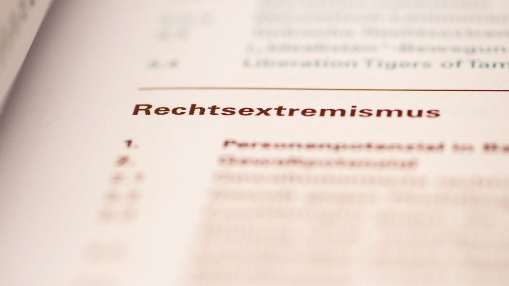 Mecklenburg-Vorpommern: Rechtsextremismus in Schulen: Anfragen bei Beratern steigen