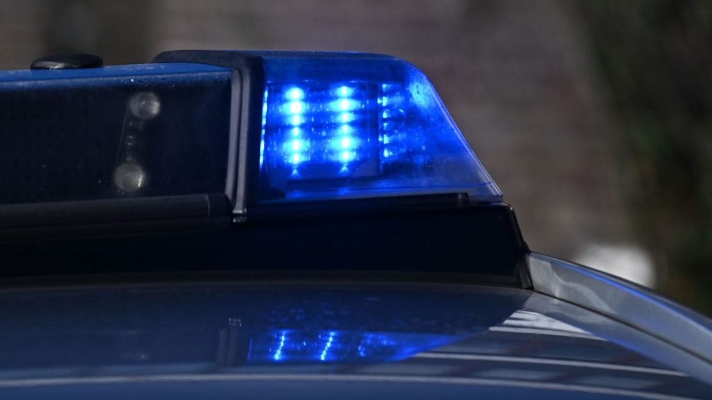 Verkehrsunfall: 75-Jähriger gerät mit Auto bei Waren in den Gegenverkehr