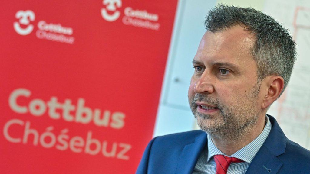 Angriff auf Wohnprojekt: OB: Mutmaßlich rechtsextremer Angriff kann Zuzug bremsen