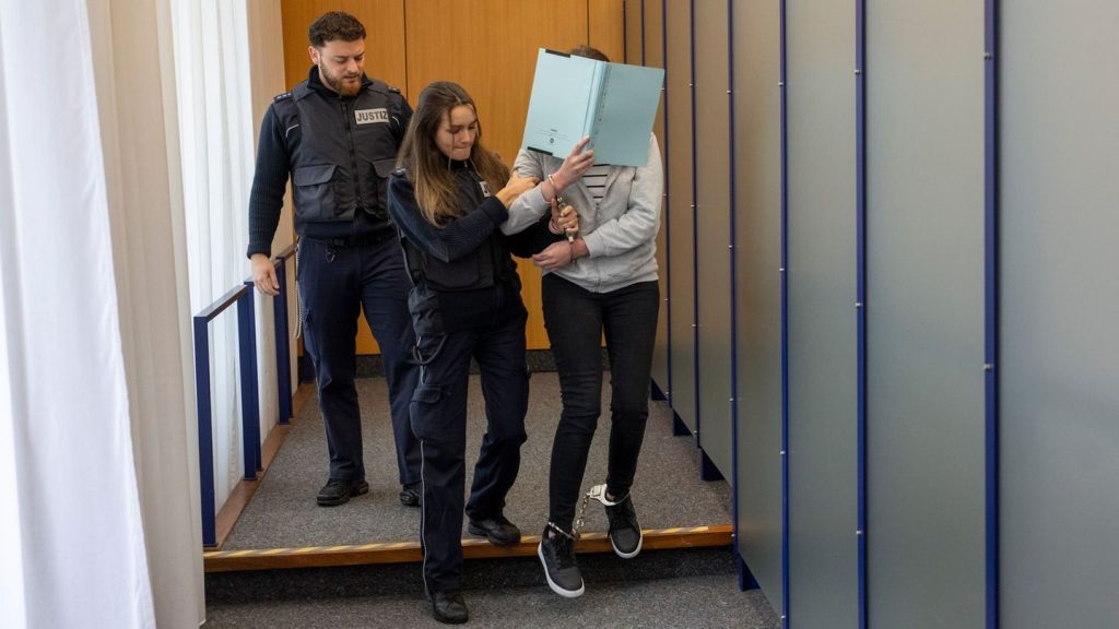 Mordprozess: Frau soll Mann aus Hass auf Männer getötet haben