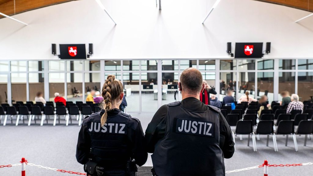 Ex-RAF-Terroristin vor Gericht: Klette-Prozess in Reithalle – "Komplett überdimensioniert"