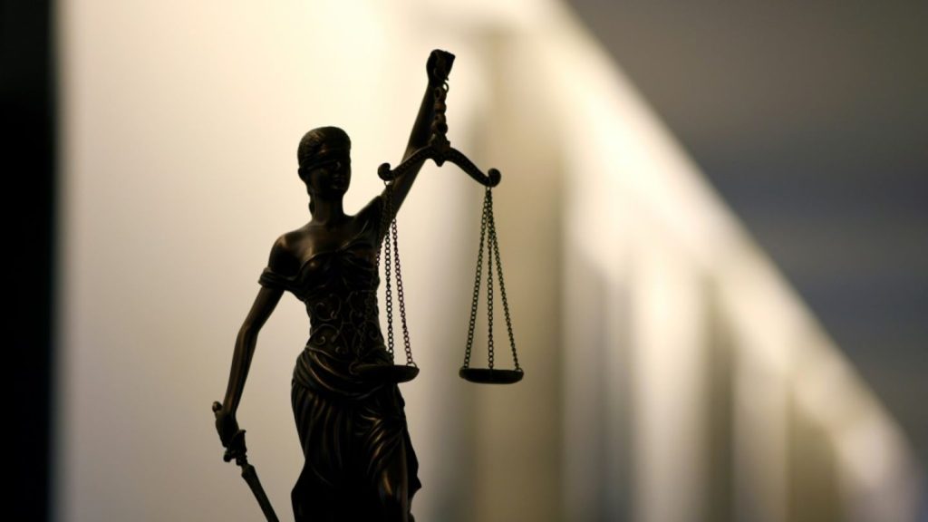 Nach Zerschlagung von rechtsextremer Zelle: Weitere Haftbefehle gegen Beschuldigte