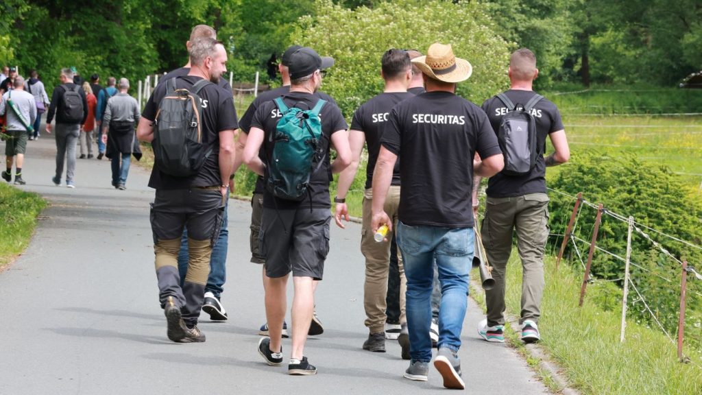 Polizei: Bilanz zu Himmelfahrt: Weniger Notrufe, mehr Unfälle