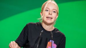 ACAB-Pullover: Grüne-Jugend-Chefin: Habe noch paar Pullis im Schrank