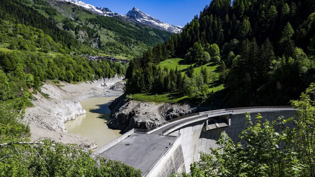 Unglück in Schweizer Alpen: Sorge vor Regen im Katastrophengebiet Lötschental