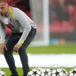 Fußball: Ajax Amsterdam holt Ex-Herthaner Heitinga als Trainer