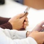 Bildung: Handyverbot an Bremer Schulen verzögert sich bis 13. August
