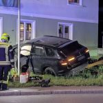 Landkreis Ravensburg: Auto prallt gegen Gasthaus-Wand - fünf Verletzte