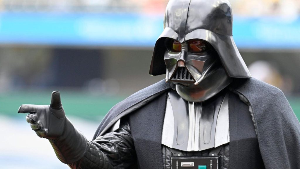 Lindau am Bodensee: Reichsbürger in Darth-Vader-Kostüm ruft Polizei auf den Plan