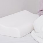 Besser schlafen: Ergonomisches Seitenschläferkissen: Memory Foam mir 32 % Rabatt