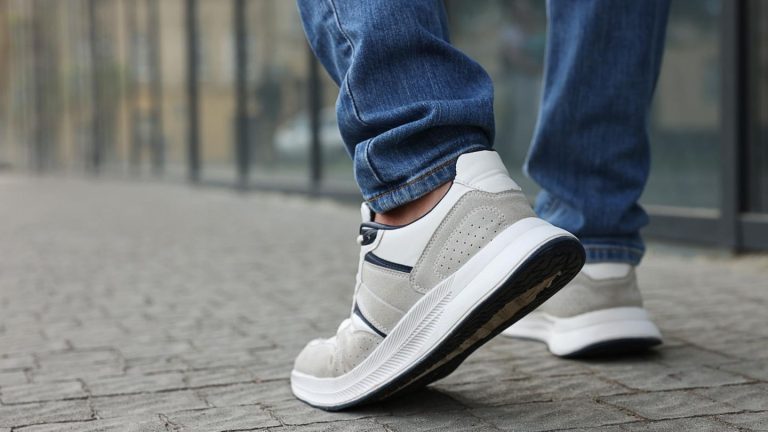 Top Deal: Unisex-Sneaker Smash von Puma heute 47 Prozent günstiger