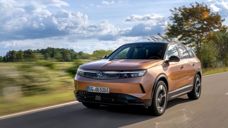 Ratgeber: Elektrische Familienautos – viel Platz für die große Reise und mehr