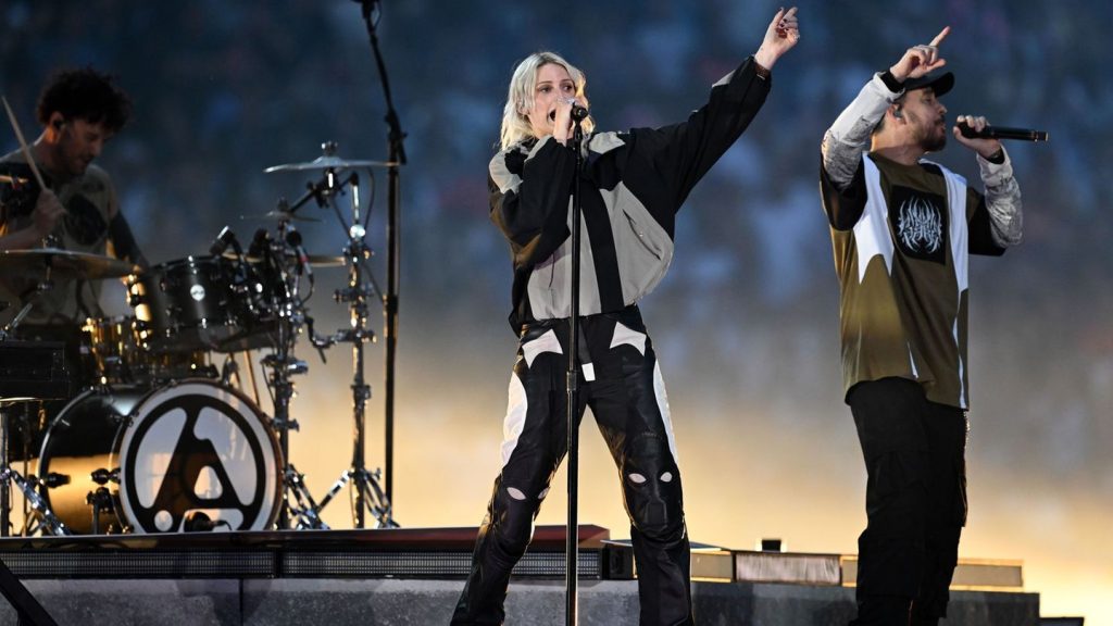 Champions-League-Finale: Fußball-Legende van Basten schimpft über Final-Show mit US-Rockband