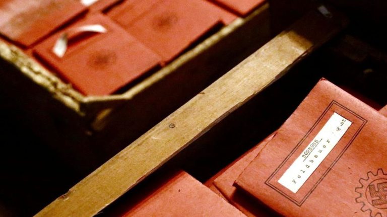 Gerichtshof in Argentinien: Dokumente mit Nazi-Propaganda in Champagnerkisten aufgetaucht