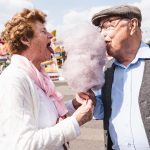 Steuern und Sozialabgaben: 1800 Euro Rente: Wie viel wird abgezogen?